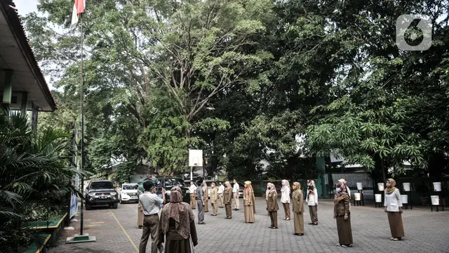 Hari Pertama Tahun Ajaran Baru 2020 di Tengah Pandemi