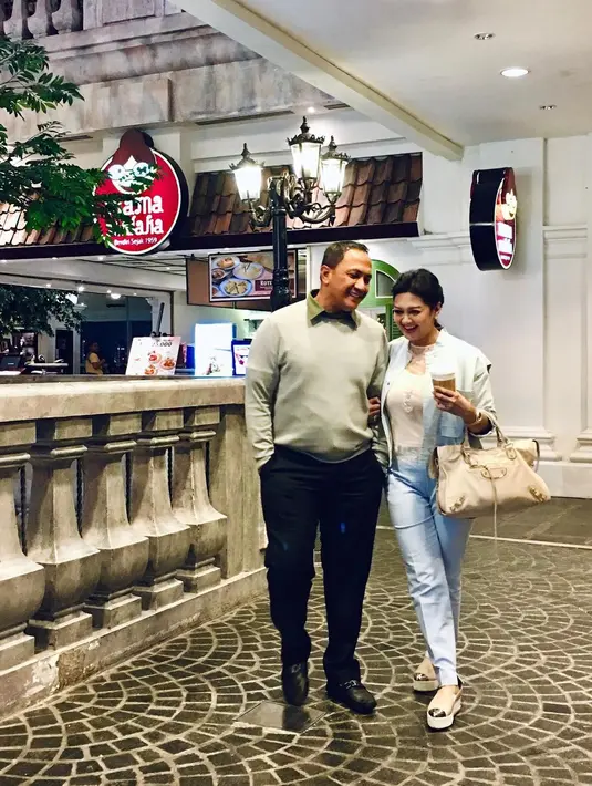 Bella Saphira dan Agus Surya Bakti (Instagram/bellasaphiraofficial)