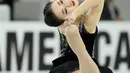 So Youn Park asal Korea Selatan beraksi selama mengikuti kompetisi  "America figure skating" di Milwaukee, Amerika Serikat, Jumat (23/10/2015). Selain tunggal putri, lomba ini juga menyertakan pasangan dan tunggal putra. (REUTERS/Lucy Nicholson)
