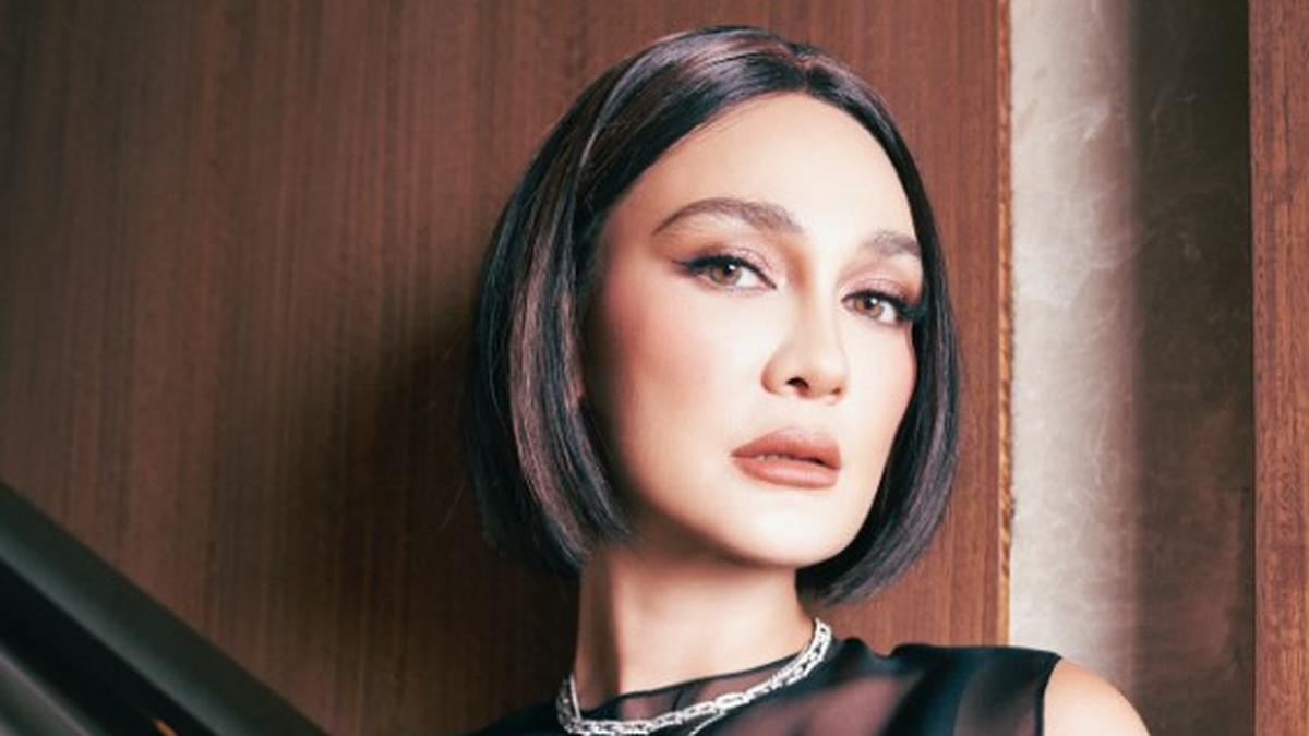 Model Rambut Bob Pendek Luna Maya, Tampil Beda dan Fresh saat Gala Premier Film 'SUKMA'