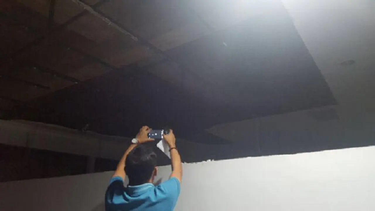 Derita Pasien RSMH Palembang, Sudah Sakit Tertimpa Plafon 