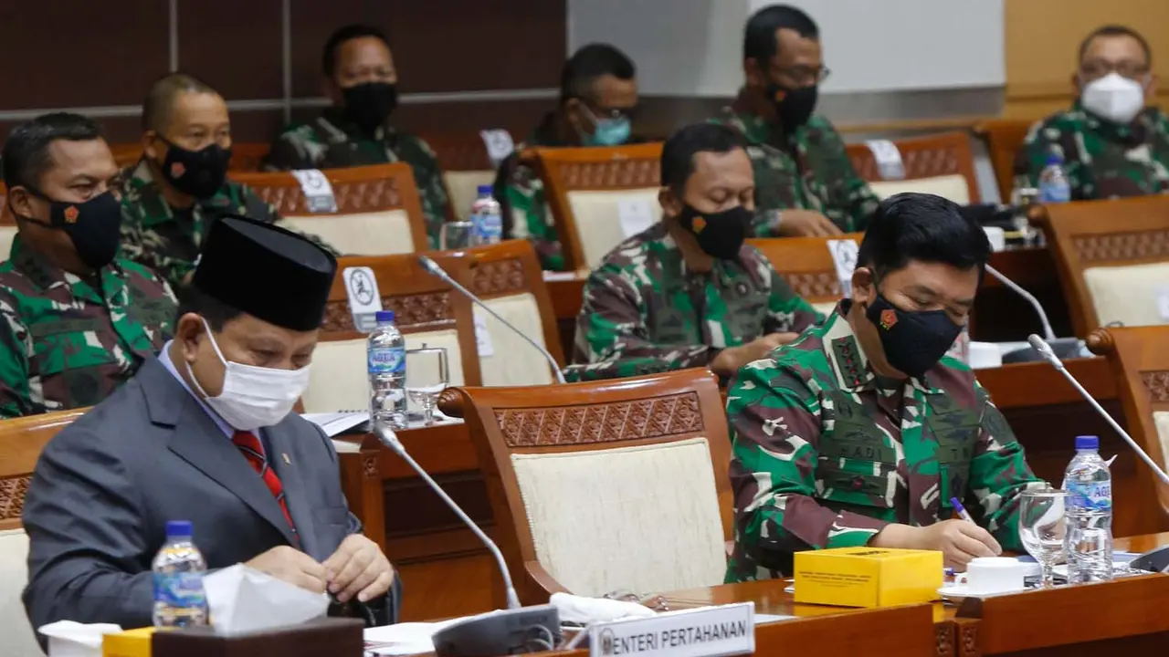 Menhan Prabowo Hadiri Rapat dengan Komisi I DPR