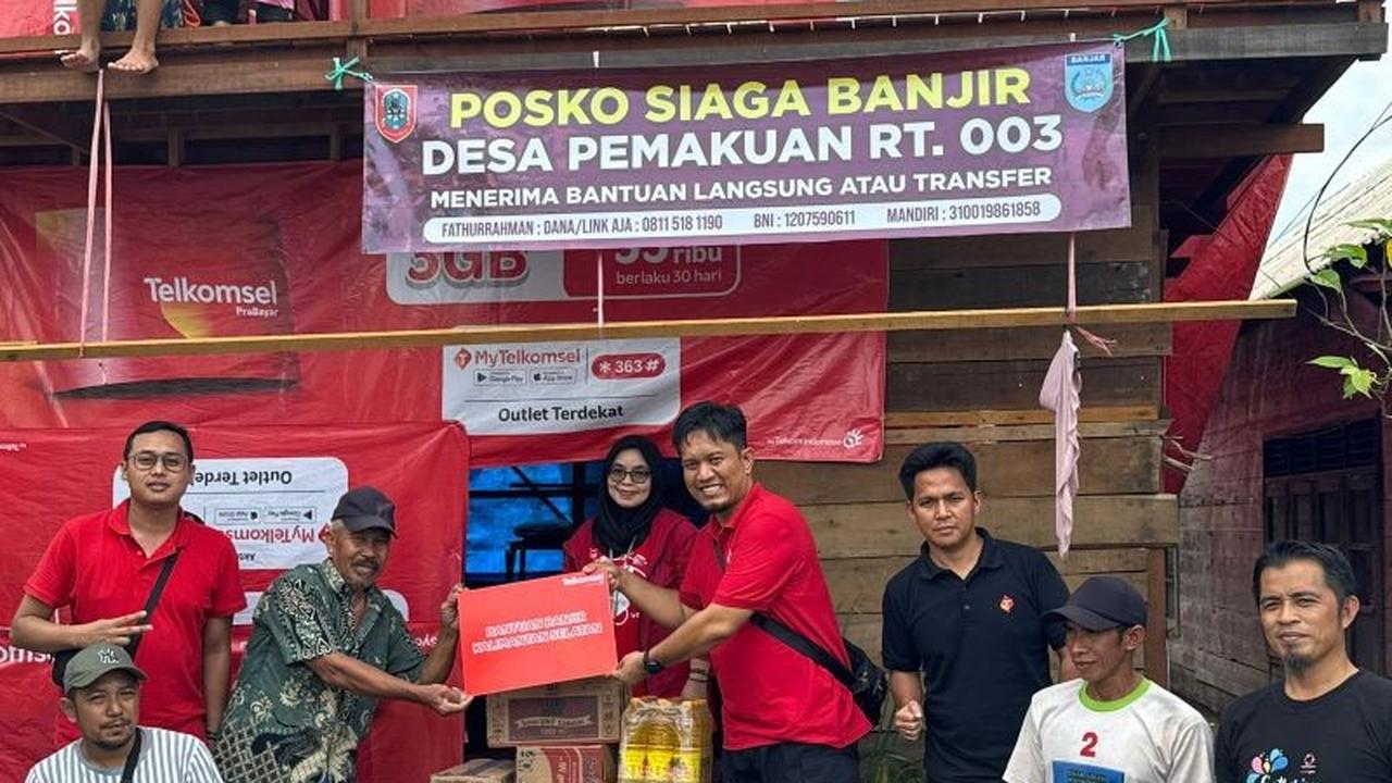 Telkomsel Salurkan Bantuan Logistik dan Jaringan Komunikasi untuk Korban Banjir Kalsel
