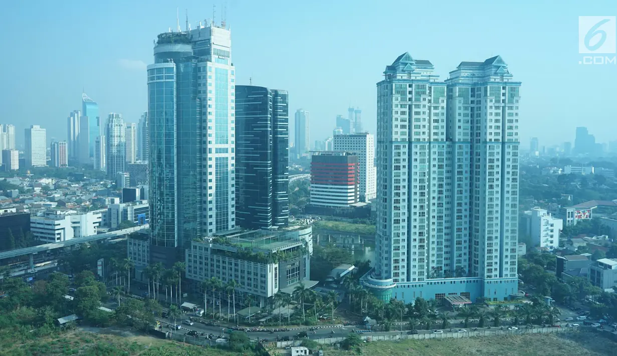 Lansekap gedung bertingkat terlihat di kawasan Jakarta, Selasa (13/8/2019). Kepala Dinas Cipta Karya, Tata Ruang, dan Pertanahan DKI Jakarta Heru Hermawanto mengungkapkan penurunan pembangunan gedung masih terjadi pada periode 2019-2020. (Liputan6.com/Immanuel Antonius)