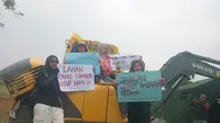 Petani Selabintana Sukabumi Tolak Pembangunan Pangkalan Militer. (Liputan6.com/ Fira Alfisy)