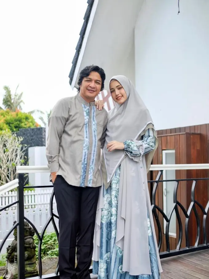 Adelia Pasha dan Pasha Ungu kompak kenakan baju lebaran serasi/dok. Nigoya Syar'i
