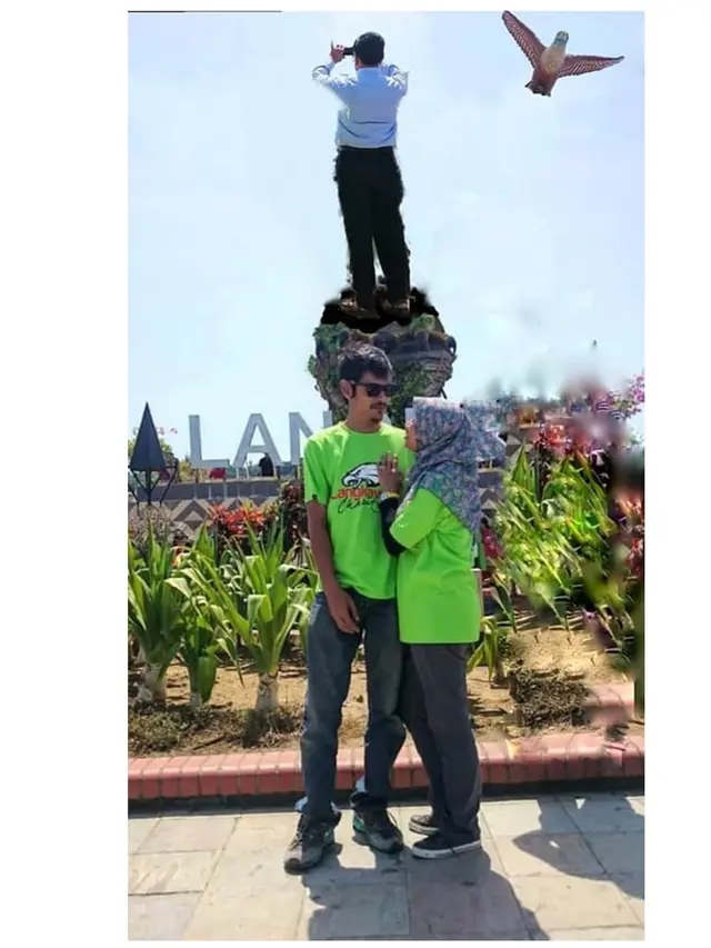Wanita Ini Minta Edit Foto Bapak-Bapak Dihilangkan, 6 Hasilnya Kocak