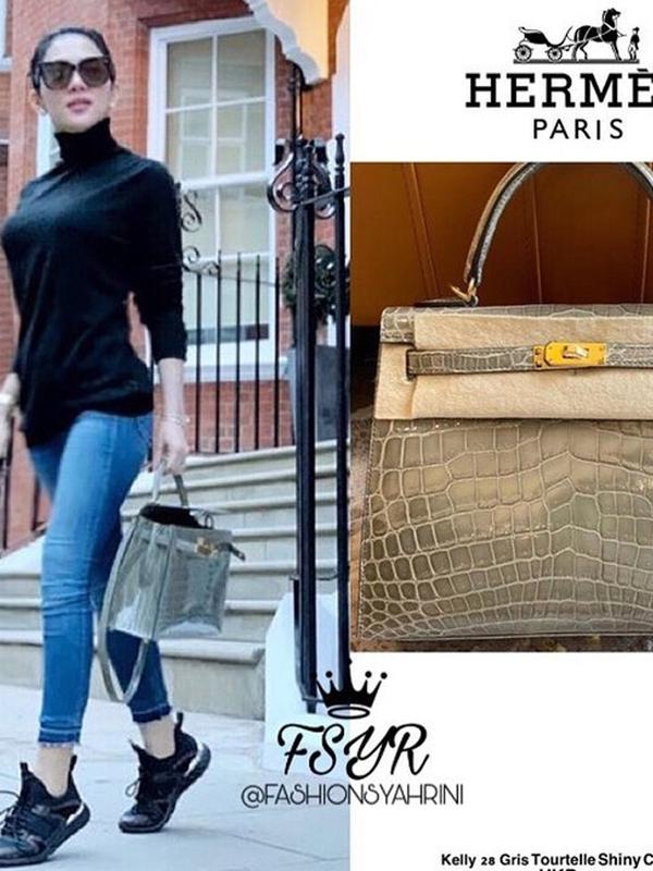 Syahrini dengan tas mahalnya