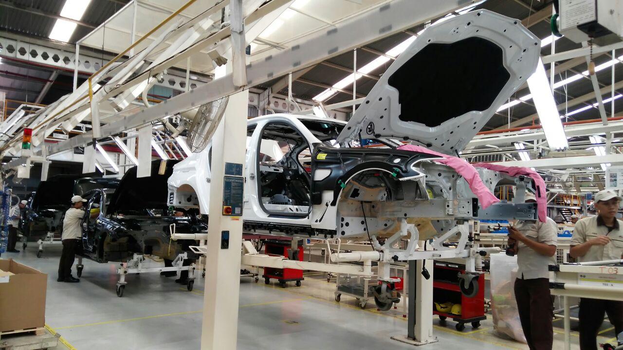 Perakitan BMW Seri 5.