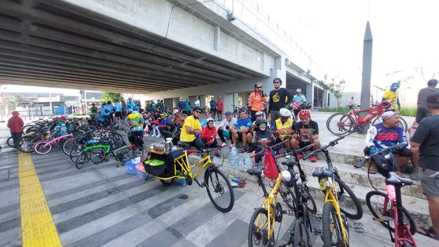 Kamis Manis Kamis Bahagia, Serunya Bike To Work Jakarta Utara Bisa