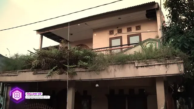 Nikita Mirzani di Rumah Masa Kecil