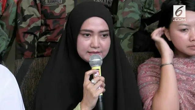 Istri Novel Baswedan, Rini Emilda, mengatakan keluarga sudah mengetahui soal laporan Dirdik KPK Aris Budiman terhadap suaminya