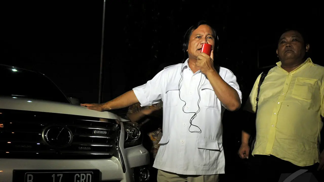 Jelang Pilpres Prabowo Rajin Nyekar