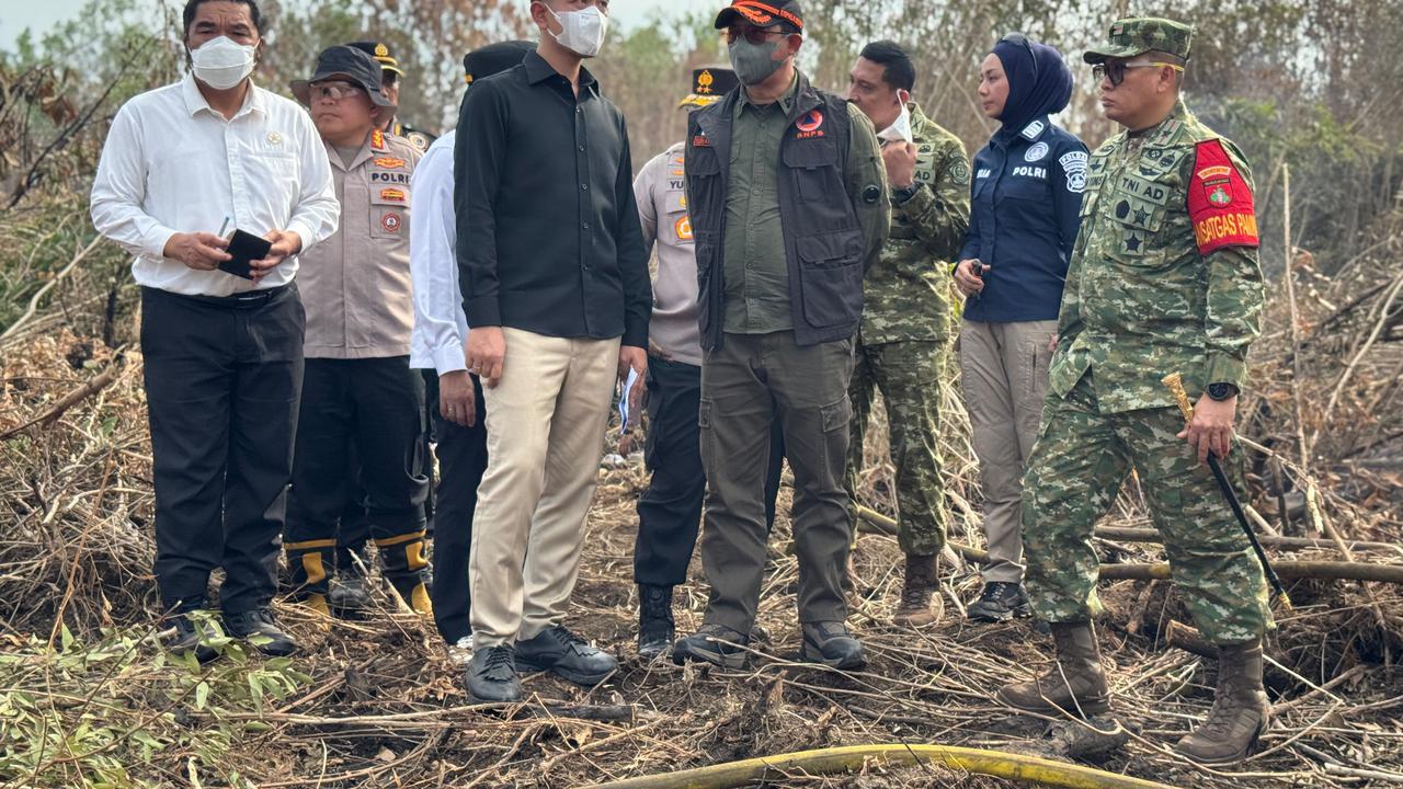 Ke Kalimantan Gibran Tinjau Karhutla, Ini Permintaannya di Lapangan