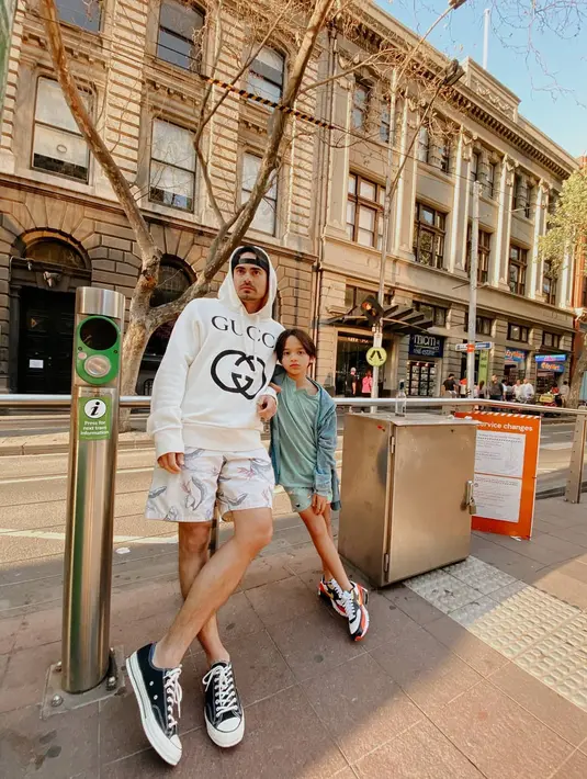 (Instagram/ashrafsinclair)