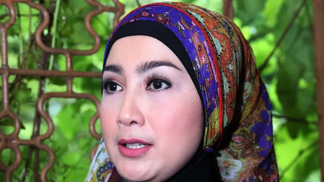 [Bintang] Desy Ratnasari