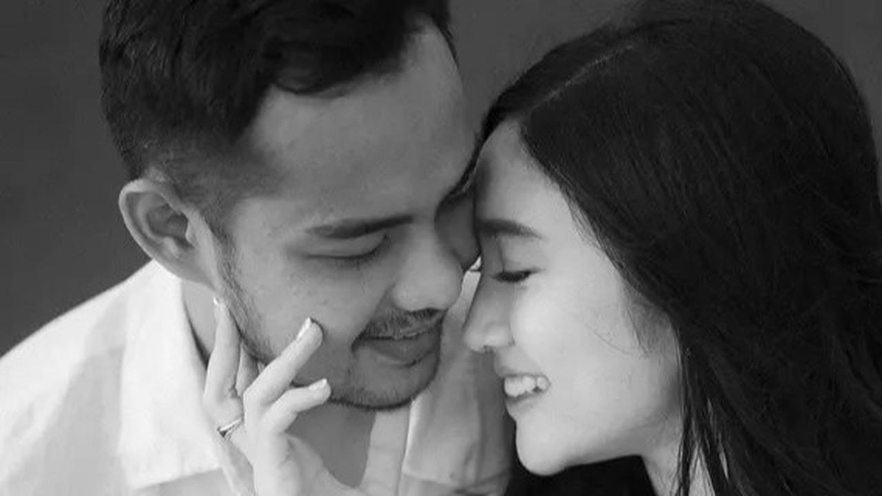 8 Potret Cantik Febby Rastanty di Acara Pengajian dan Siraman Jelang Menikah dengan Drajad Djumantara