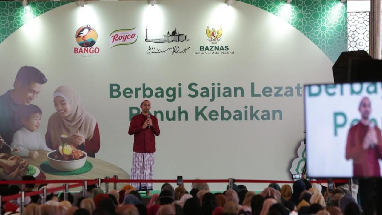 Pendakwah&nbsp;Habib Husein bin Ja'far Al Hadar menyampaikan tausyiah pada acara Buka Puasa Akbar di Masjid Istiqlal, Jakarta, Jumat (15/3/2024). Unilever Indonesia bersama Badan Amil Zakat Nasional (Baznas) berbagi keberkahan di bulan suci Ramadan dengan