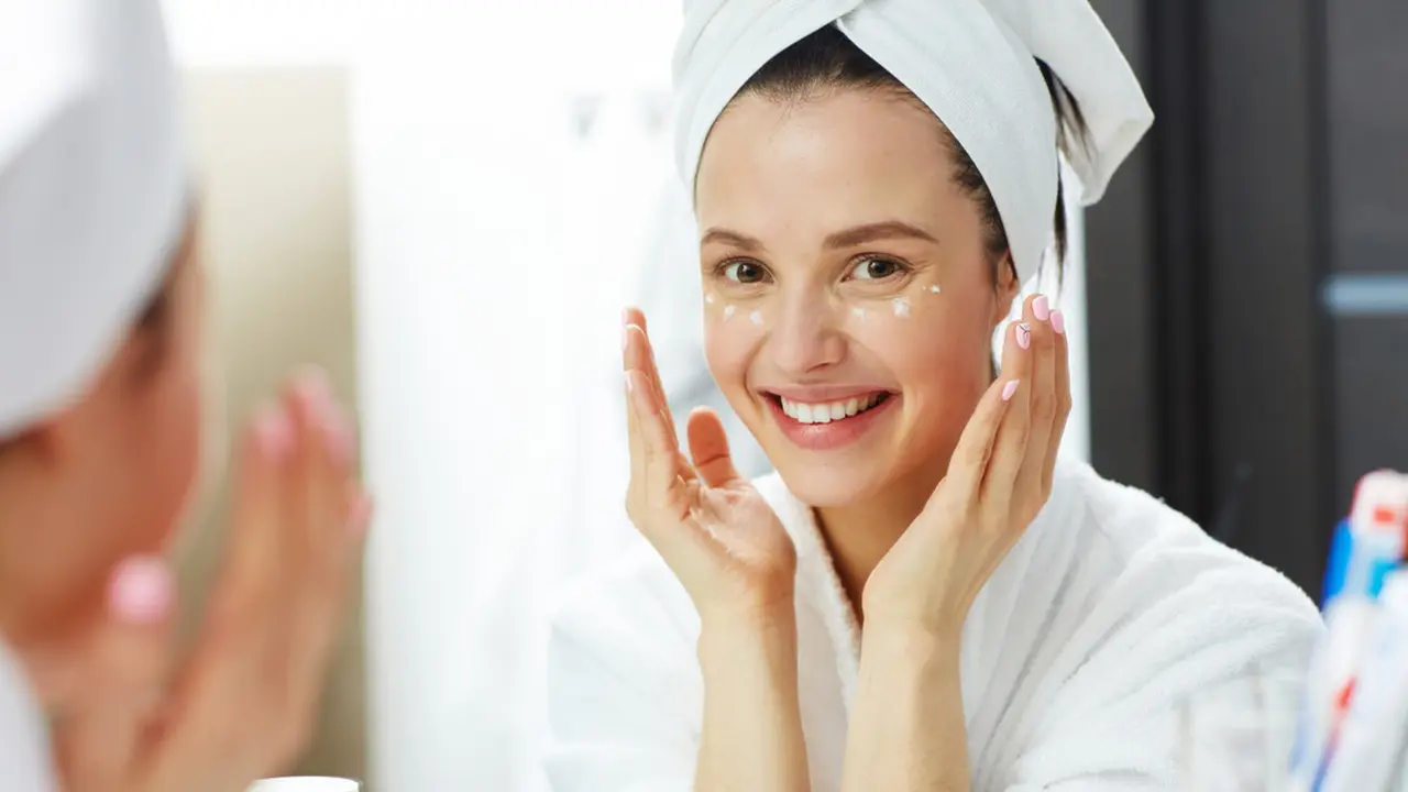 Memahami Interaksi antara Hyaluronic Acid dengan 10 Kandungan Lain dalam Produk Skincare