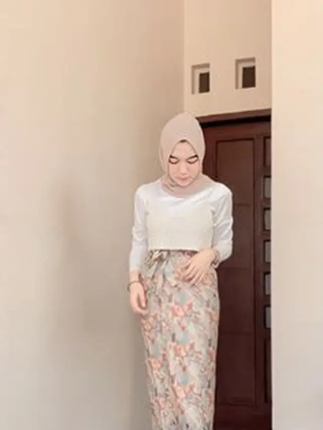 Rok Kebaya Ikat