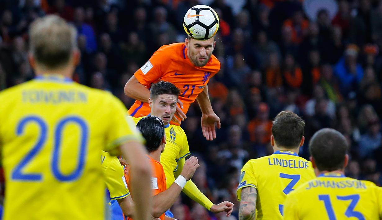 PHOTO Belanda Gigit Jari Gagal Lolos Ke Piala Dunia 2018 Bola