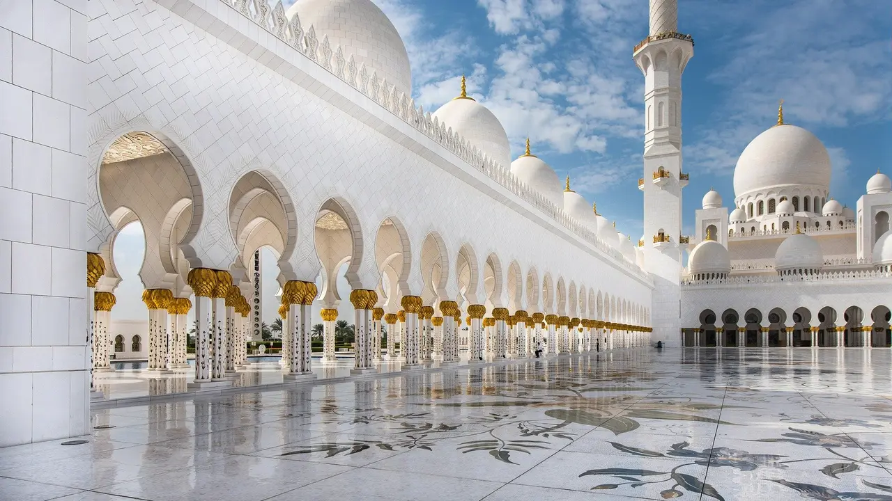 6 Potret Masjid di Dunia dengan Bentuk Unik