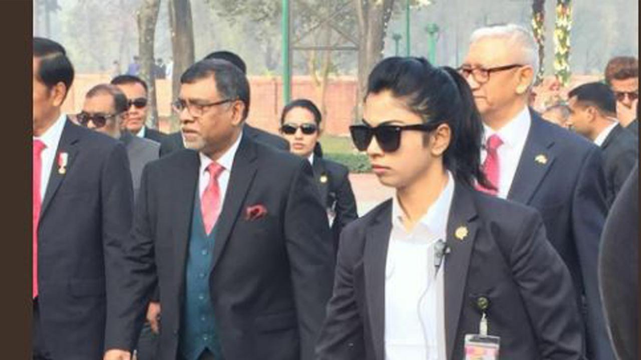 Bikin Meleleh, Paspampres Cantik Ini Kawal Jokowi di Bangladesh