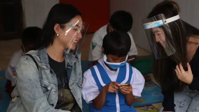 Aktivitas Elvira Devinamira. (Foto: Koleksi Pribadi)