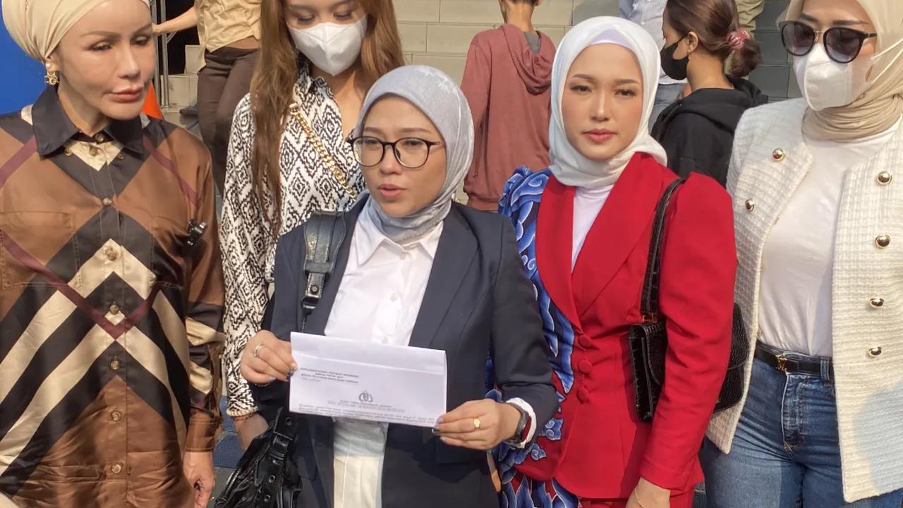 <br>Permintaan itu disampaikan Mellisa, usai mendampingi pemeriksaan tambahan kepada delapan korban.