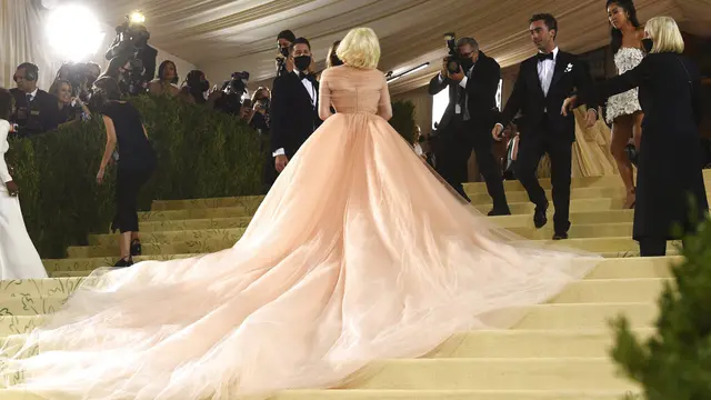 Billie Eilish di Met Gala 2021. (Evan Agostini/Invision/AP)