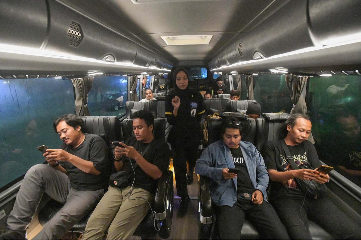 FOTO: Merasakan Sensasi Kenyamanan Bus AKAP Premium Jakarta-Madiun