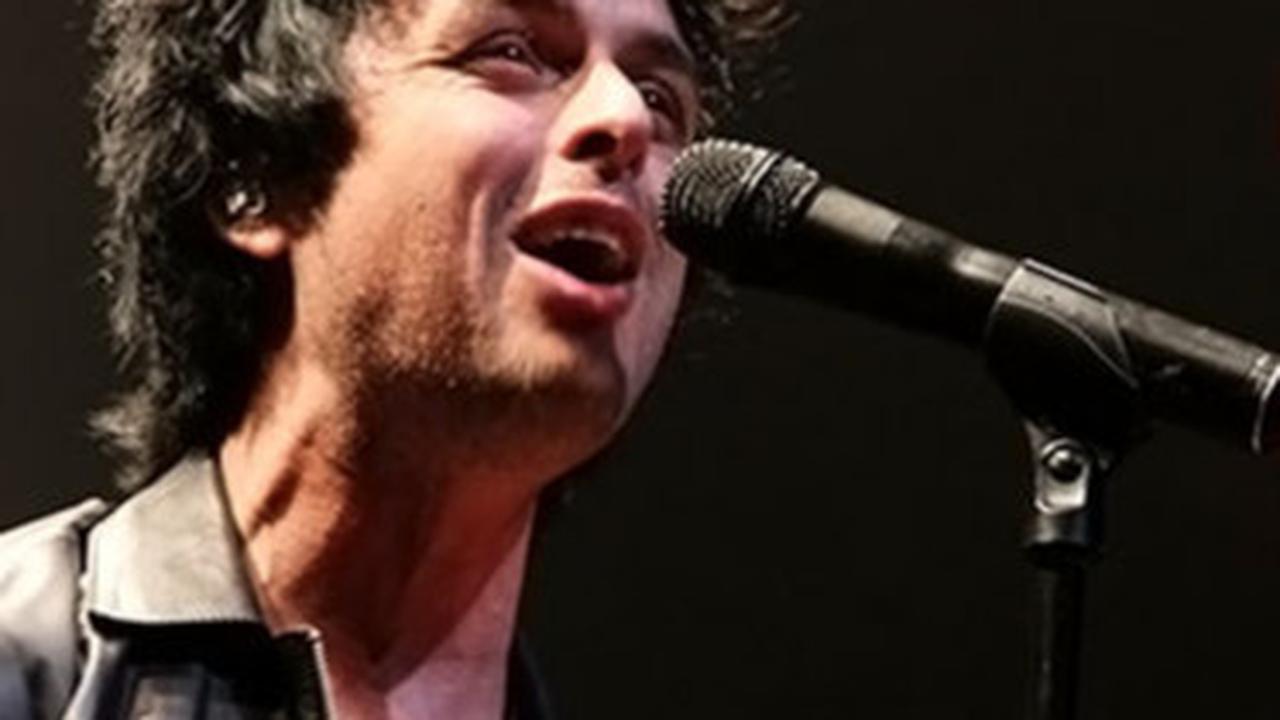 billie-joe-greenday-130919b.jpg