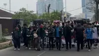 Mahasiswa di Medan menggelar aksi demo di Gedung Dewan Perwakilan Rakyat Daerah Sumatera Utara (DPRD Sumut). (Liputan6.com/Reza Effendi)