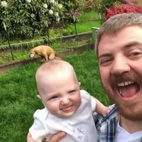 Duh! Mau selfie aja ribet banget deh orang-orang berikut ini. Kamu jangan begitu, ya, Gengs! (Via: boredpanda.com)