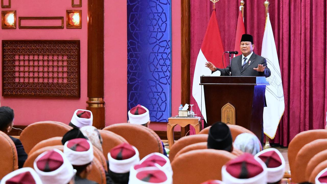 VIDEO: Merinding Prabowo Ceritakan Besarnya Ketokohan Gus Dur Depan Mahasiswa RI di Mesir