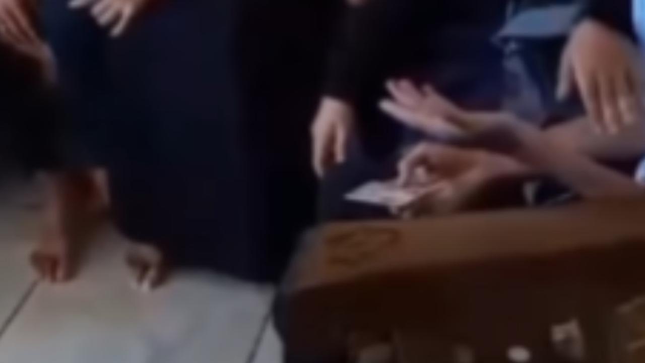 Bukannya Sekolah, Siswa Siswi SMP Digerebek di Kamar Kost 'Sudah Ketangkap Masih Sayang-sayangan