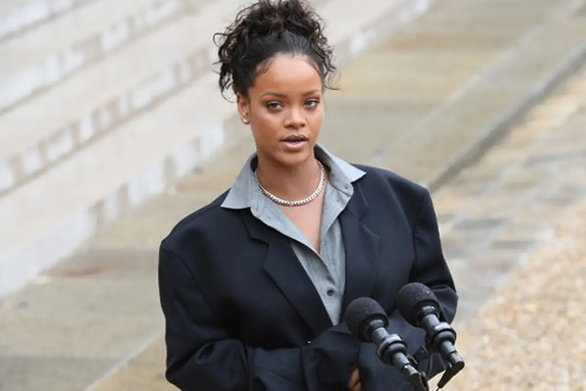 [Bintang] Rihanna