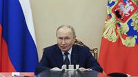 Presiden Rusia Vladimir Putin memimpin rapat Dewan Keamanan di Kremlin, Rusia, Senin (22/9/2025). (Dok. Alexander Kazakov, Sputnik, Foto Pool Kremlin via AP)&nbsp;&nbsp;&nbsp;