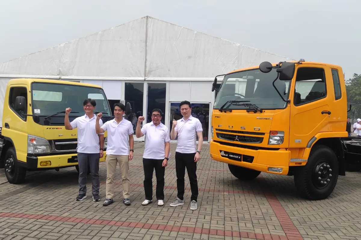Mitsubishi Fuso Euro4 (Arief A/Liputan6.com)