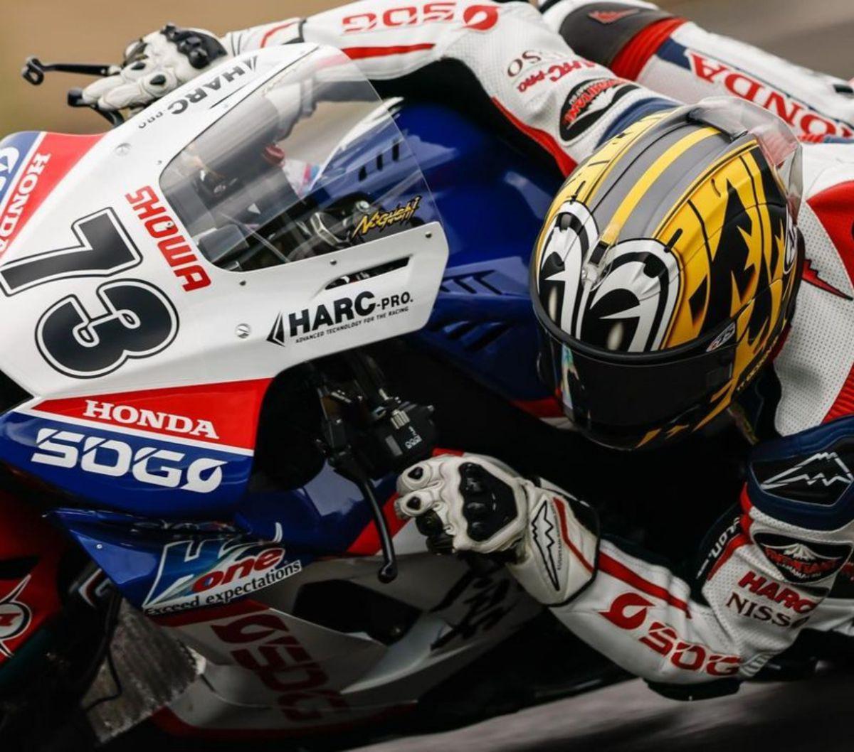 Kabar duka datang dari Sirkuit Mandalika, Lombok, Nusa Tenggara Barat. Pembalap muda asal Jepang, Haruki Noguchi meninggal dunia setelah mengalami kecelakaan tragis ketika berpartisipasi dalam Asia Road Racing Championship (ARRC) Indonesia 2023.