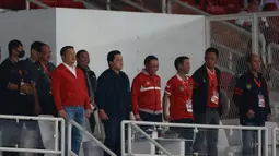 Ketua Umum PSSI, Erick Thohir hadir pada laga International Friendly Match U-20 antara Timnas Indonesia U-20 melawan Selandia Baru di Stadion Utama Gelora Bung Karno (SUGBK), Jakarta, Minggu (19/02/2023). (Bola.com/Ikhwan Yanuar)