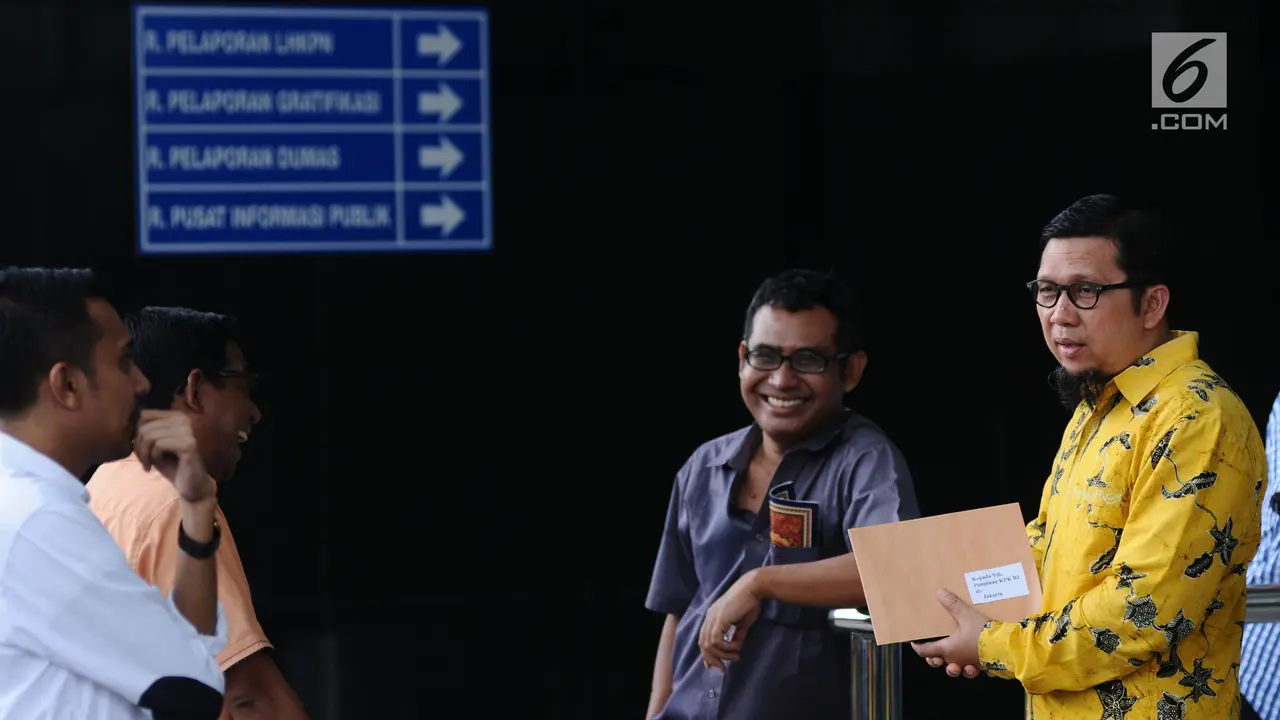 Dukung KPK, GMPG Serahkan Tolak Angin