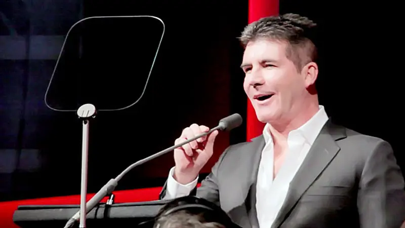 simon-cowell-131205b.jpg