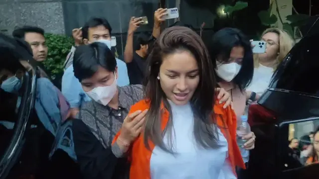 Bukti-bukti ini jadi dasar Nikita Mirzani ditahan atas kasus pemerasan dan pengancaman, apa saja?
