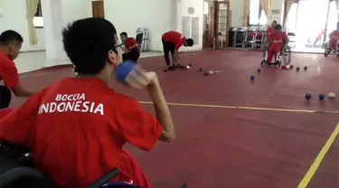 Cabang olahraga Boccia yang akan dipertandingkan di Asian Para Games 2018 masih terdengar asing di kalangan masyarakat Indonesia, Seperti apa Boccia dimainkan? Berikut liputannya.