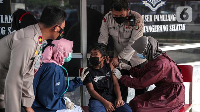FOTO: Kejar Target Vaksinasi Anak Usia 6-11 Tahun
