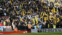 Mengapa Suporter Man City Bawa Pisang Tiup ke Anfield? Ini Sejarah di Balik Tradisi Unik The Citizens