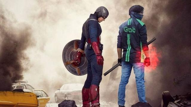 5 Tingkah Kocak Driver Ojek Online Jadi Pahlawan Super