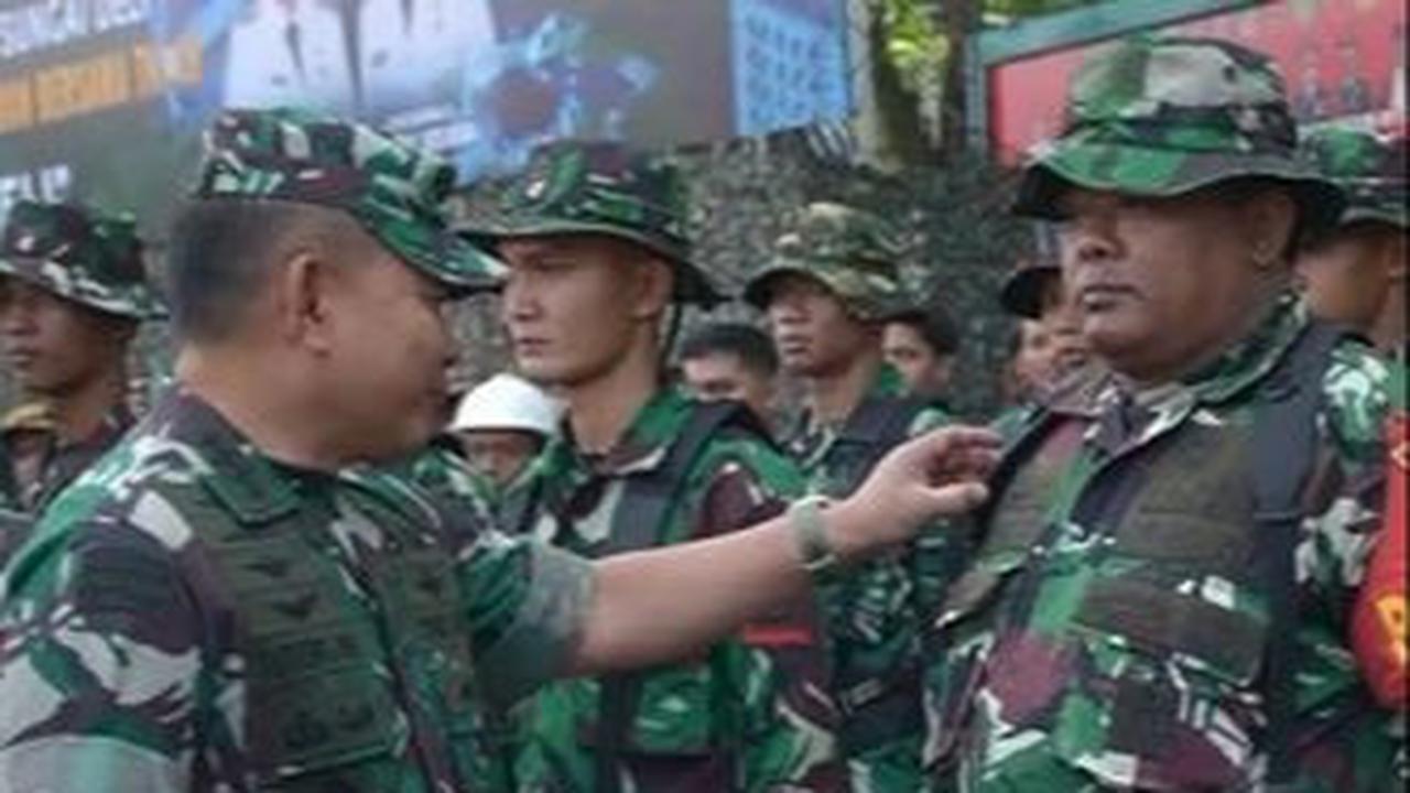 Kasad Beri Kenaikan Pangkat