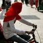 Di Varanasi pada tanggal 29 Mei 2024, suhu mencapai 52,3 derajat Celcius (126,1 Fahrenheit). (Niharika KULKARNI/AFP)
